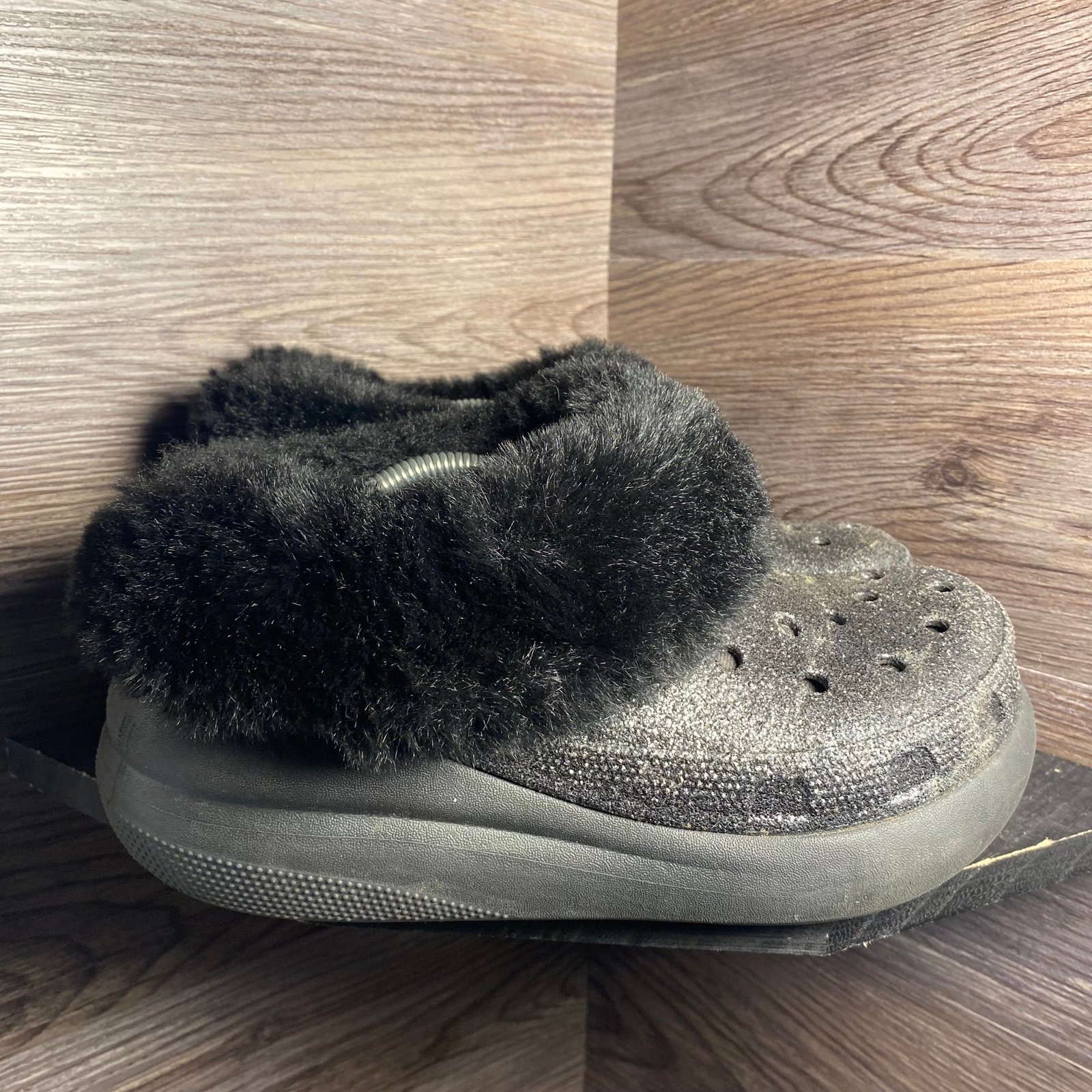 Crocs furever black glitter