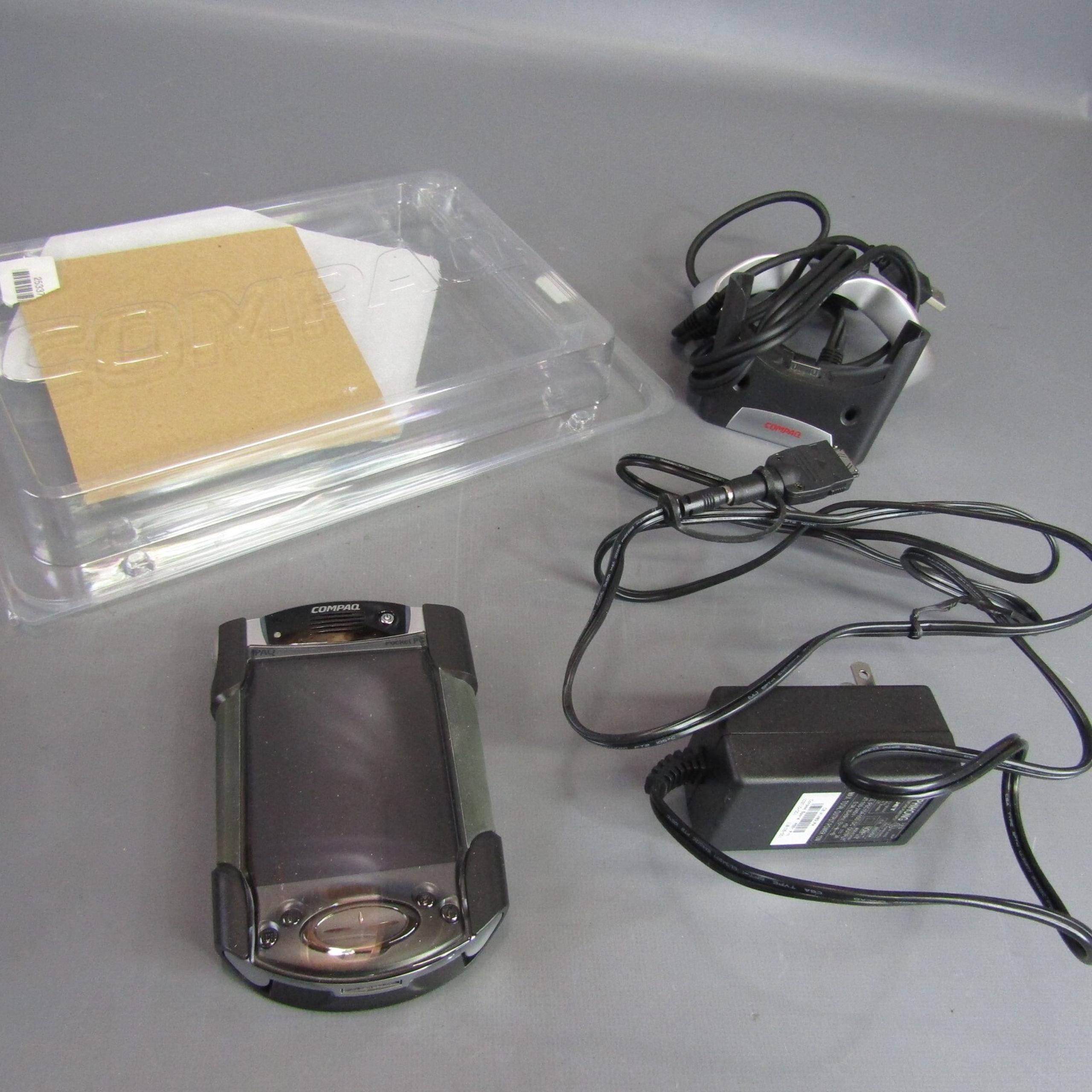 Vintage Compaq iPaq Pocket PC Model H3850 Bundle with Accessories Cradle Cables