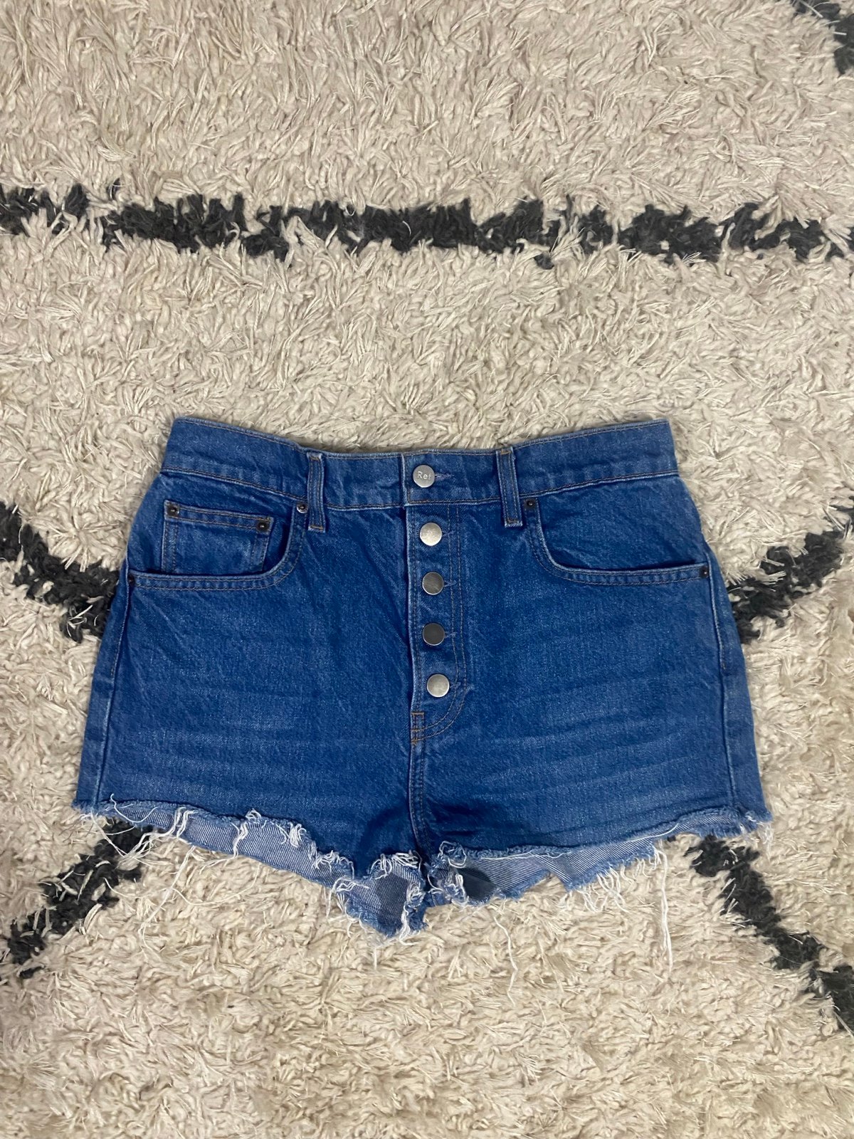 Reformation Cynthia Button Fly High Rise Straight Jean Shorts In Zenia Size 28