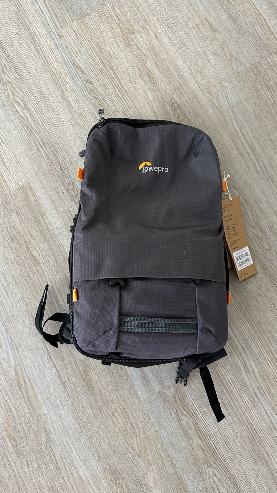 Lowepro Trekker Lite BP 250 AW Backpack NWT