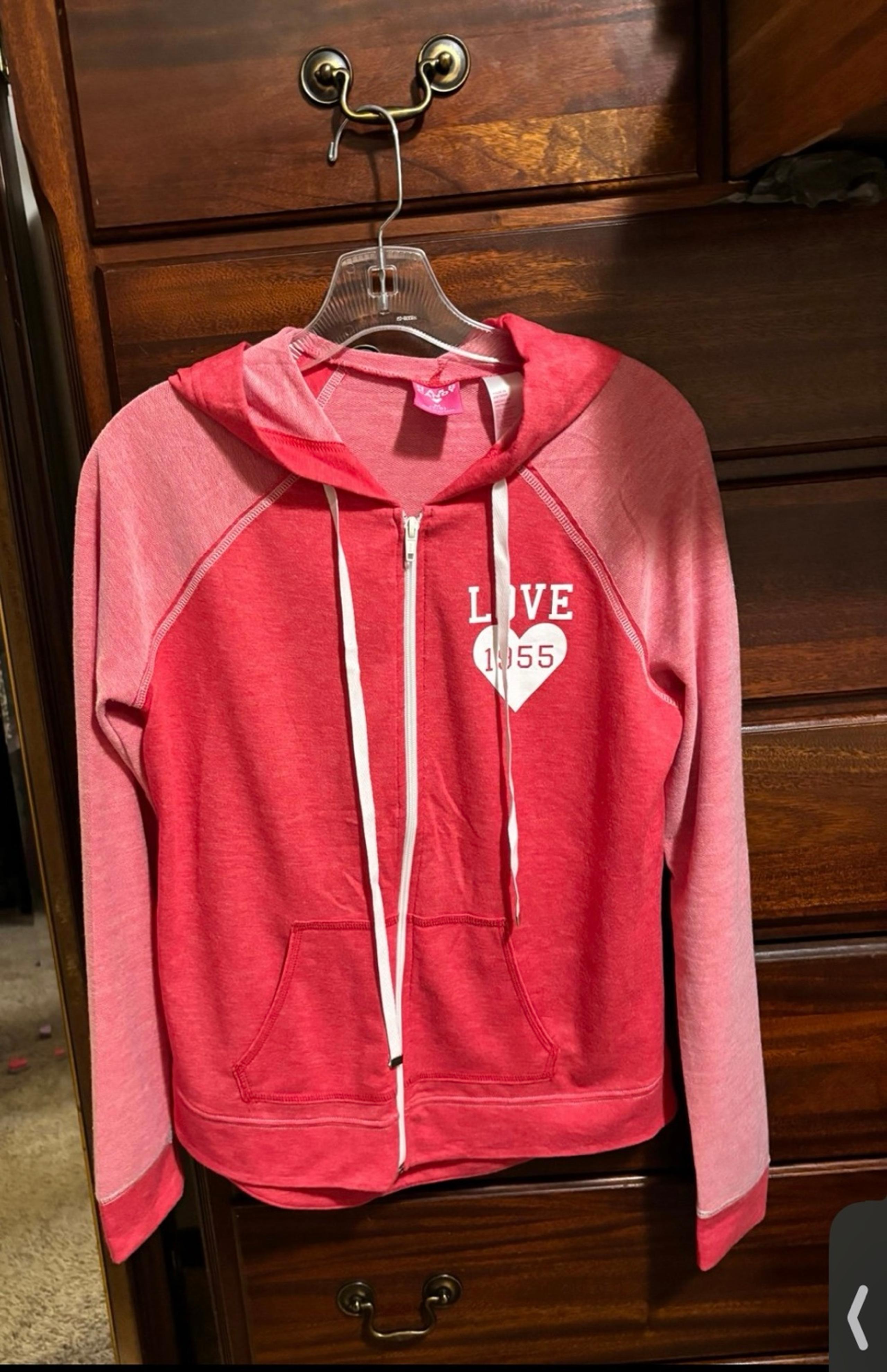 Woman’s hoodie NWOT