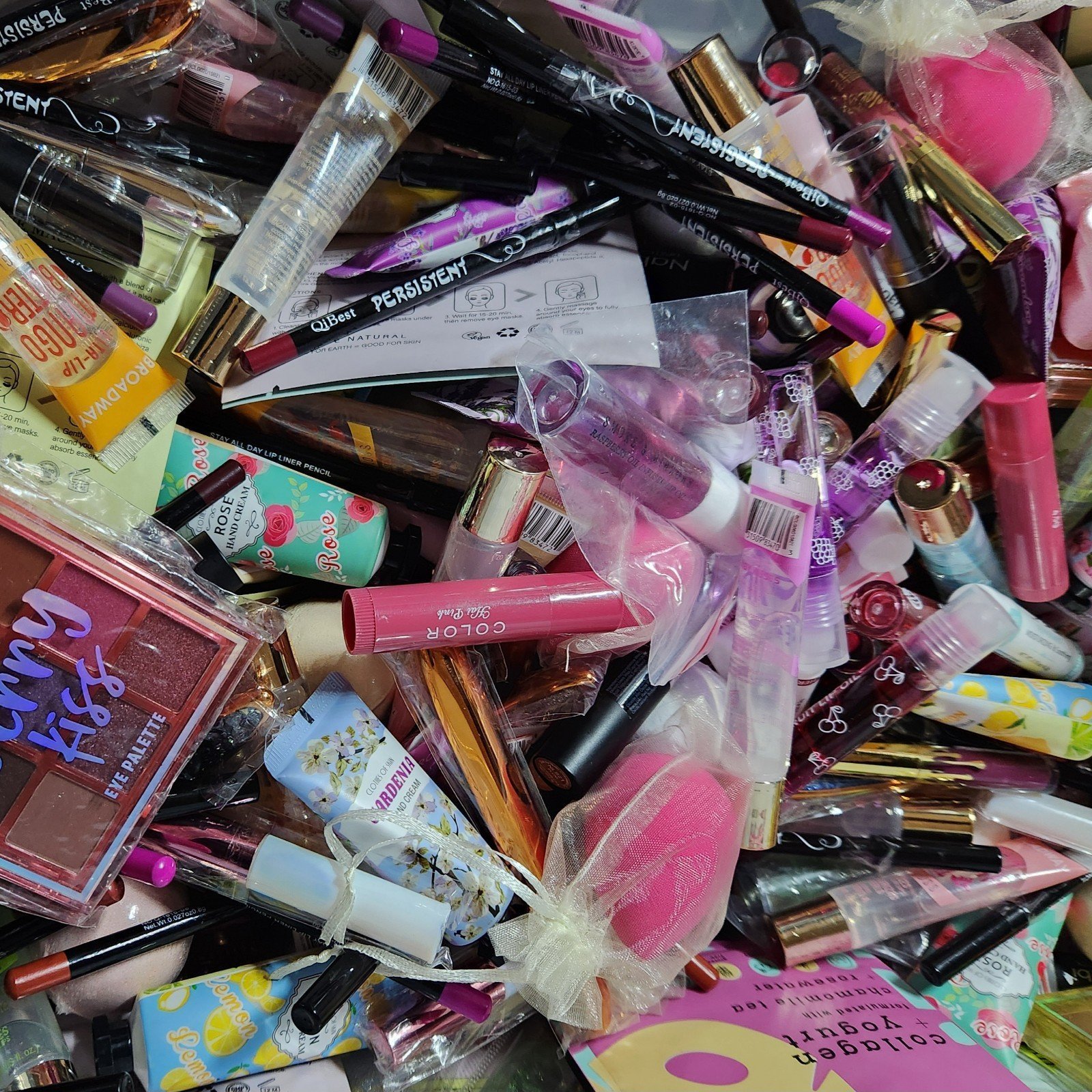 100pc Beauty Mystery Bundle