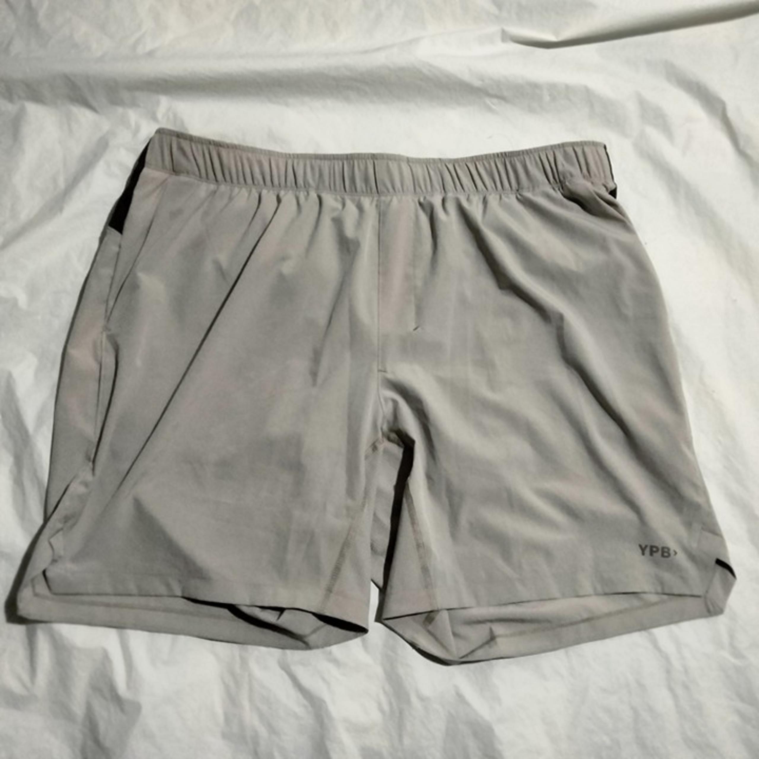 Abercrombie YPB Your Personal Best Lined Shorts Mens XXL Gray Black 7" Inseam