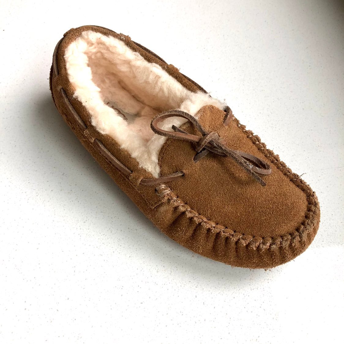 UGG Dacota chestnut slippers kid size 13