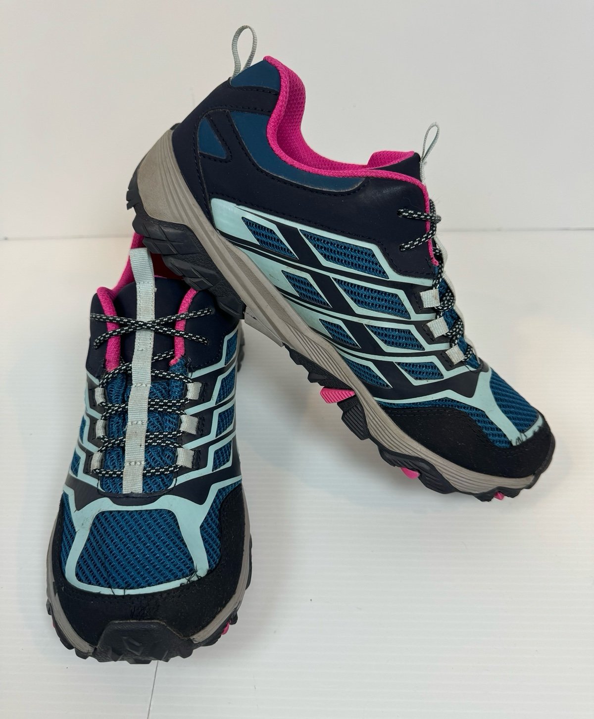 Merrell Girls Moab FST MK 164176 Size 6M Blue Low Hiking Waterproof Lace Up Shoe