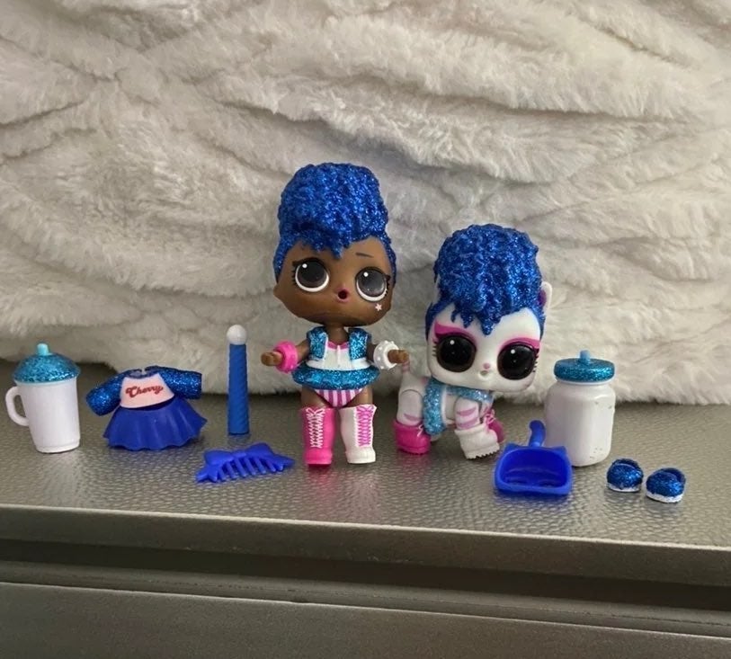 Lol Surprise doll independant queen and cat