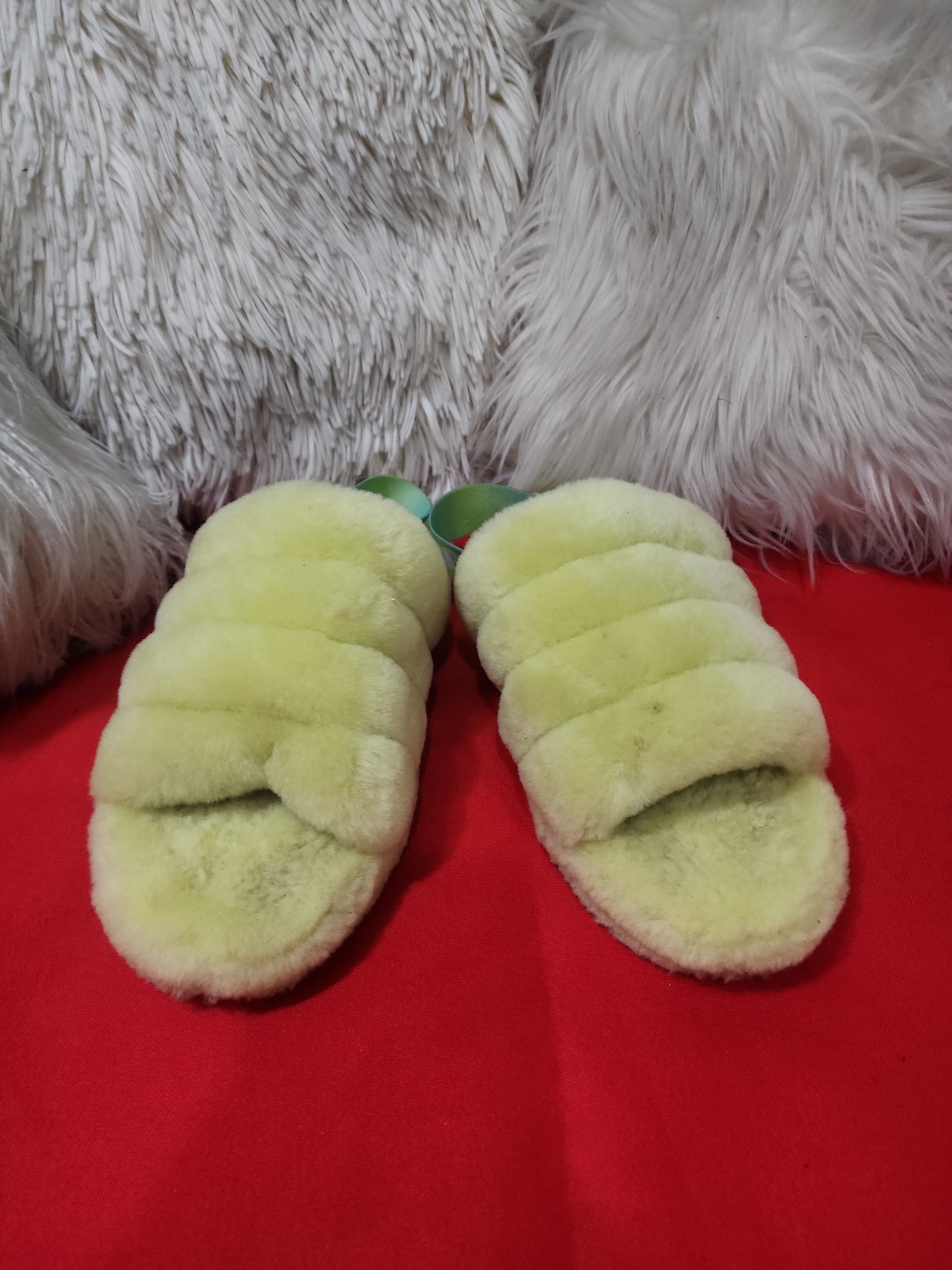 UGG FLUFF YEAH SLIDES