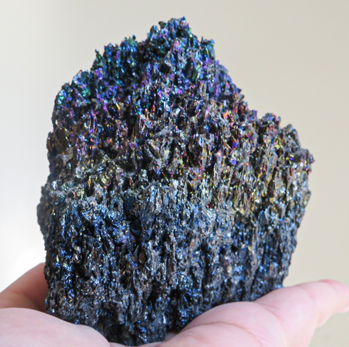 Carborundum with such beautiful rainbows! Large Raw Silicon Carbide