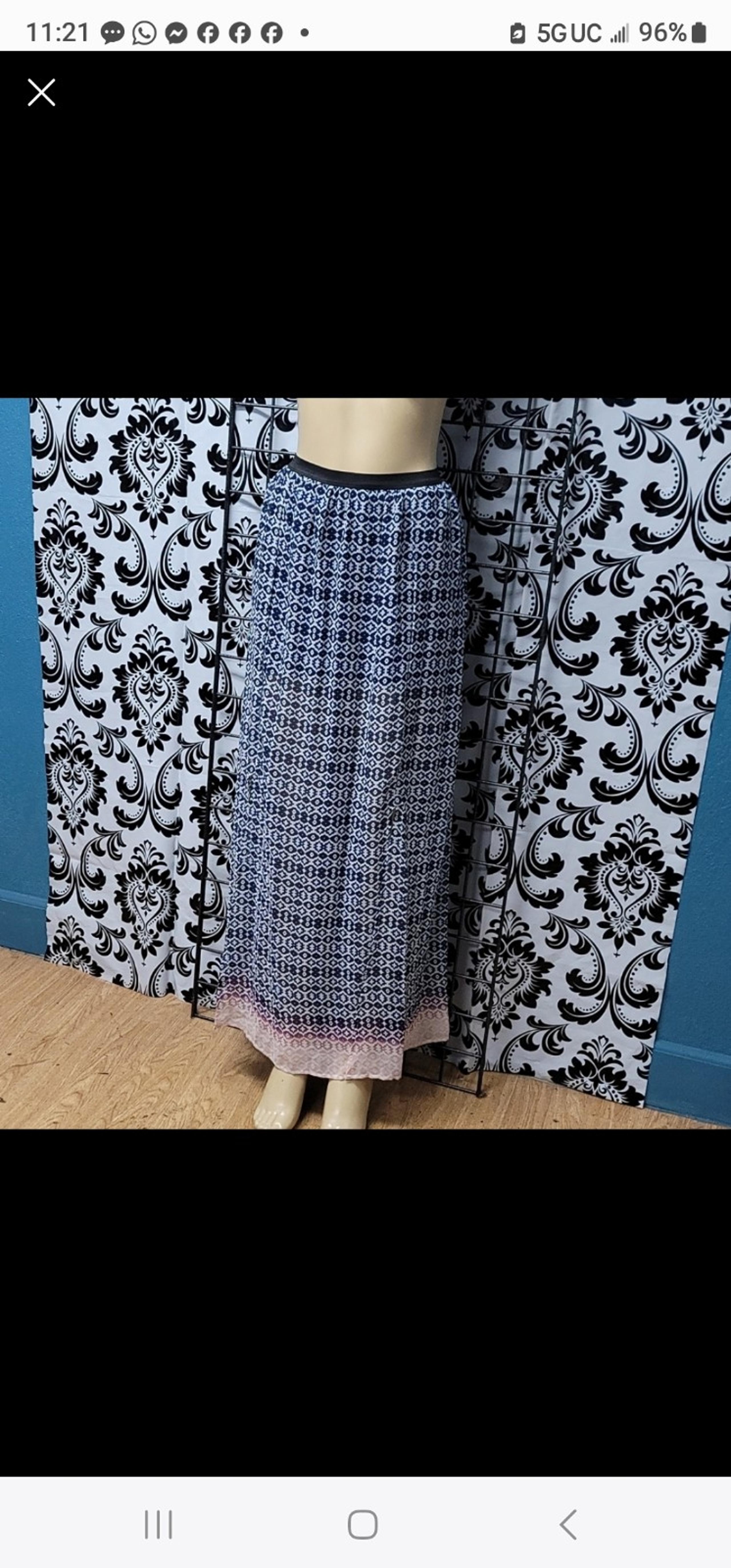 Size Xs/TP skirt from xhilaration