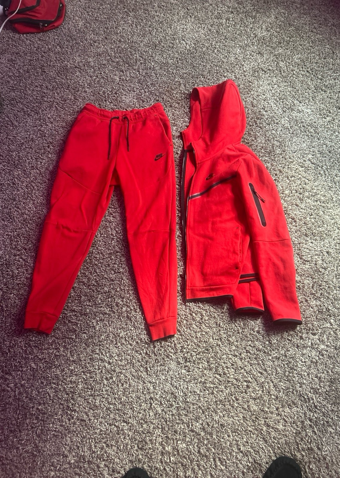 Red Nike Tech