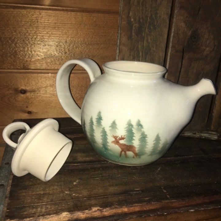 moose trees tea pot pottery LindSoE heavy duty lid handle kitchen cabin lodge