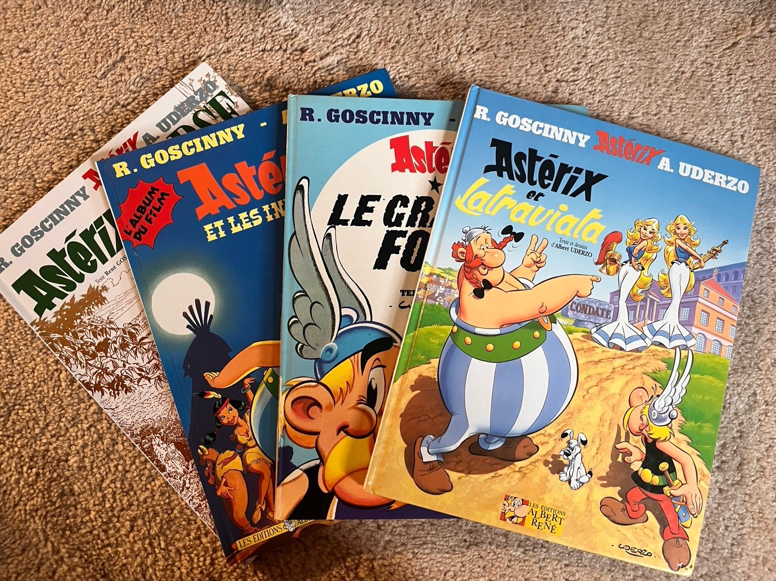 4 Asterix comics
