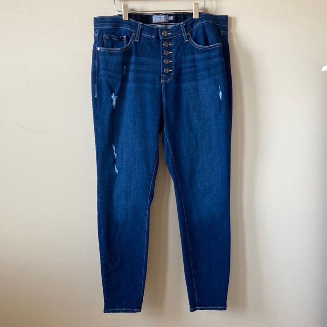 Torrid Sky High Skinny Premium Stretch Jeans Button Fly Size 18