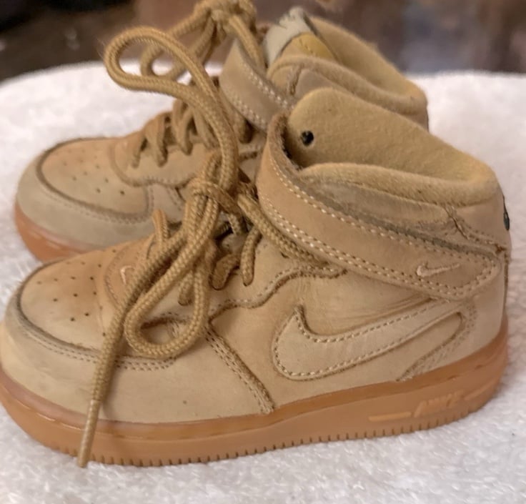 Nike Air Force 1 Mid '07 high top suede size 8