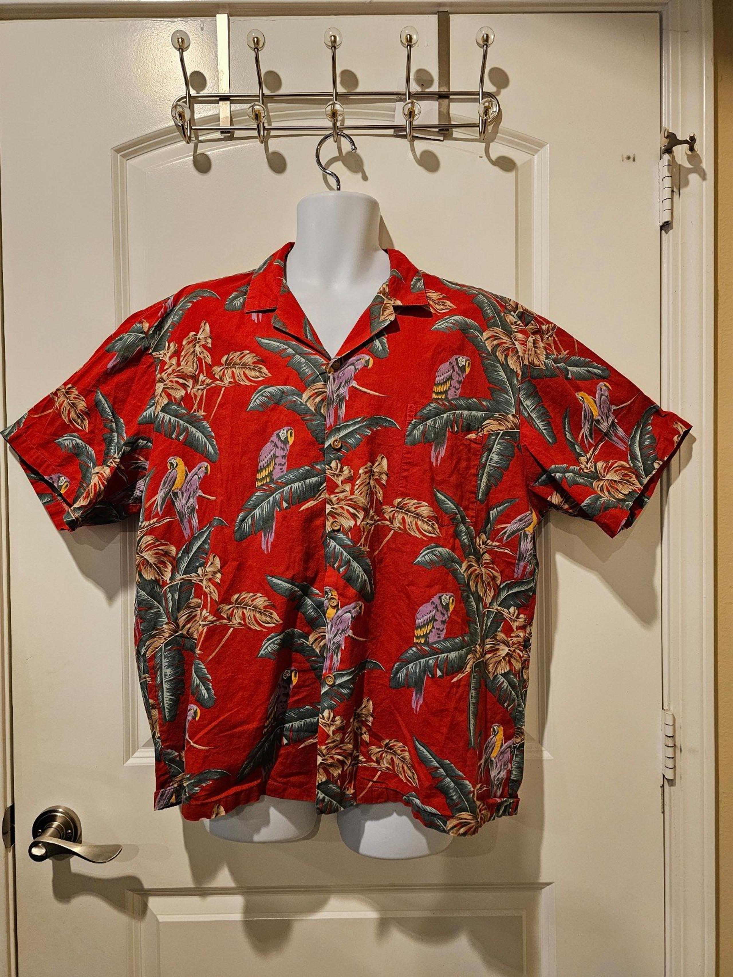 Vintage Paradise Found Hawaiian Aloha Shirt Mens L Red Parrots Birds Floral