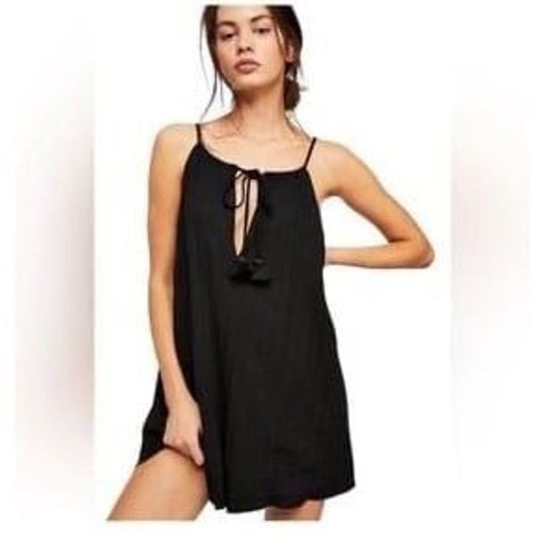FREE PEOPLE INTIMATELY | NEW Black Keyhole Pom Pom Ribbed Romper Women’s Size M