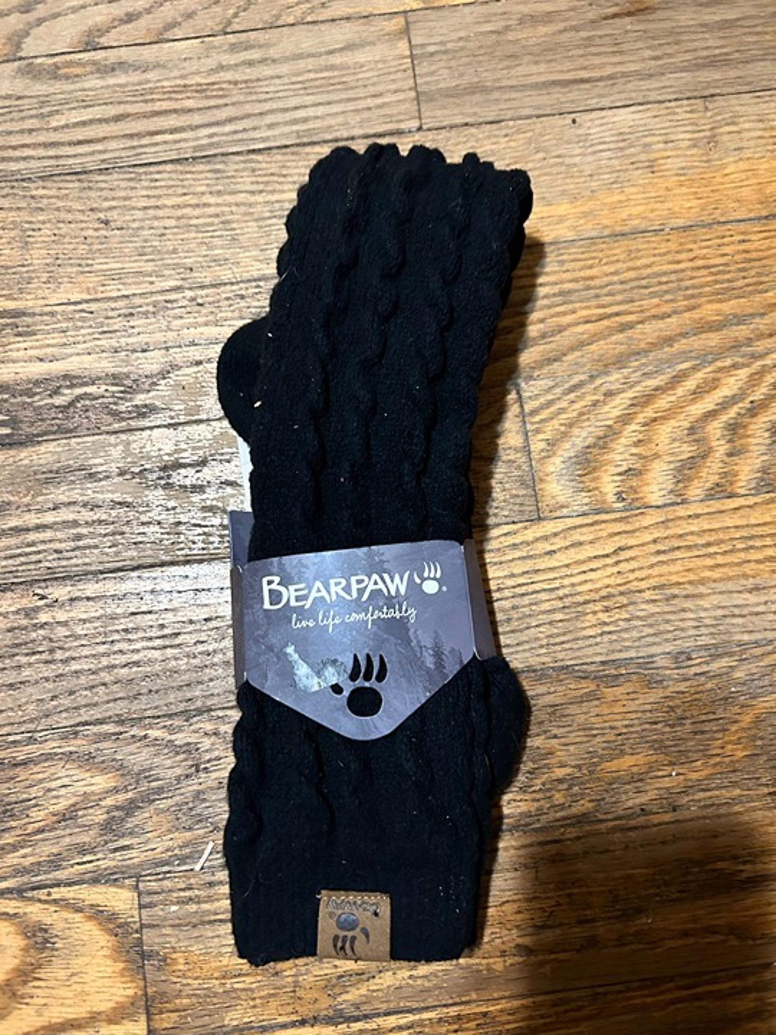 Bear paw black socks, ankle length