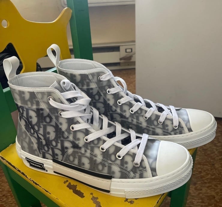 Converse