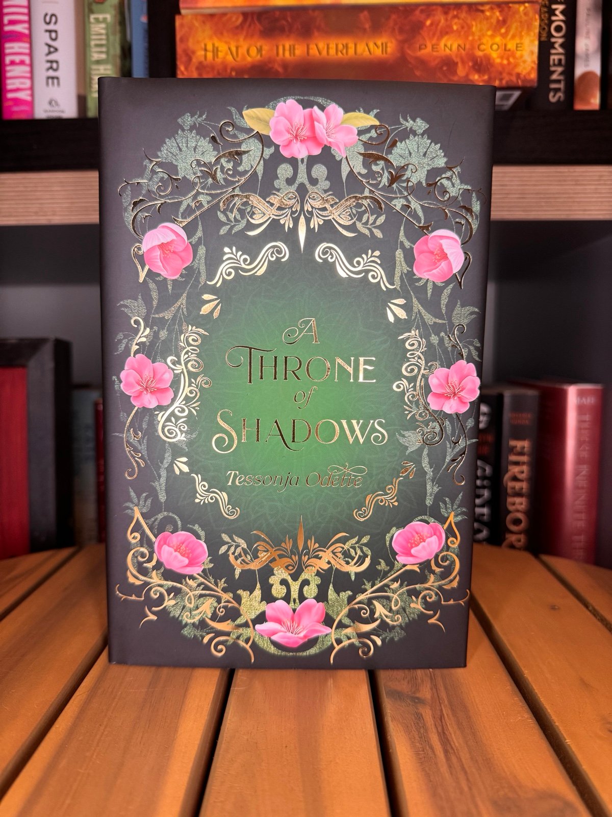 Throne of Shadows Tessonja Odette AURORA CRATE