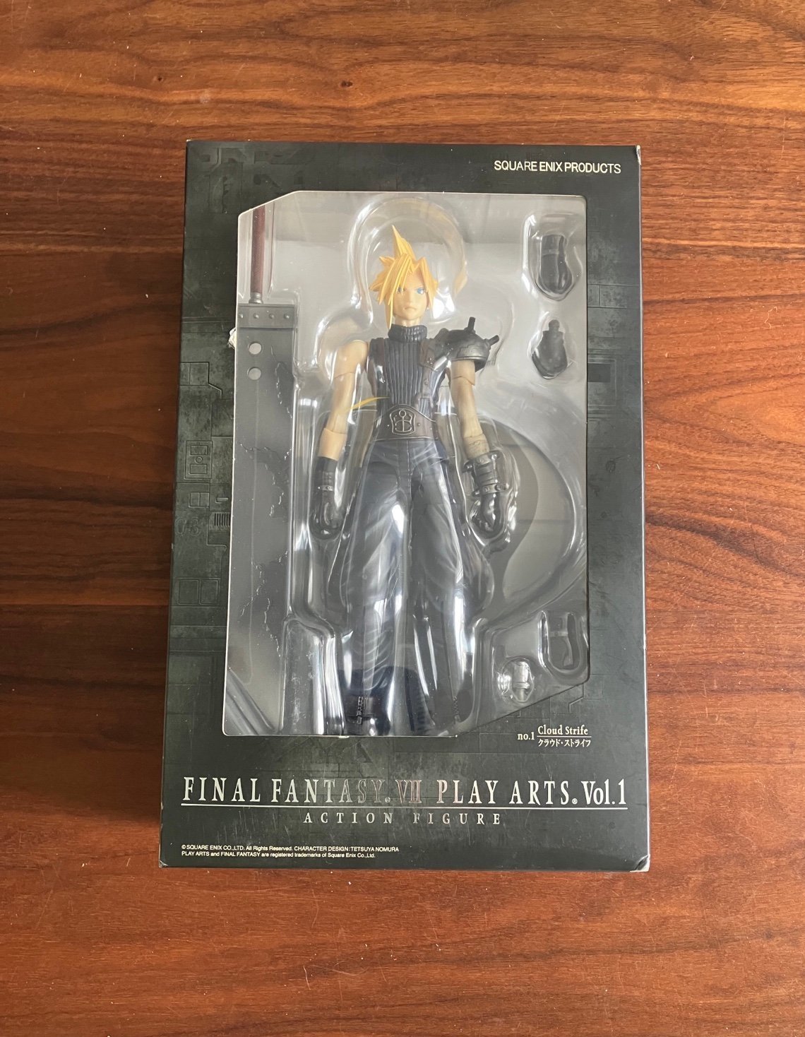 ミリタリー FINAL FANTASY VII PLAY ARTS Vol.1 Final Fantasy VII Play Arts Vol.1 Action Figure Cloud Strife