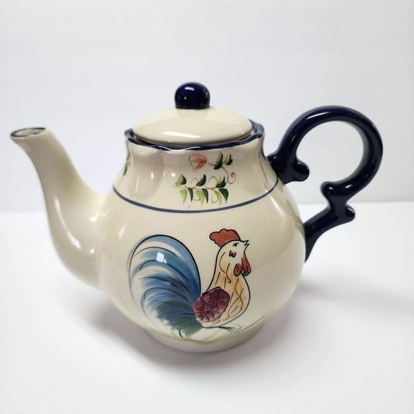 Cracker Barrel Farmhouse Rooster Porcelain Tea Pot