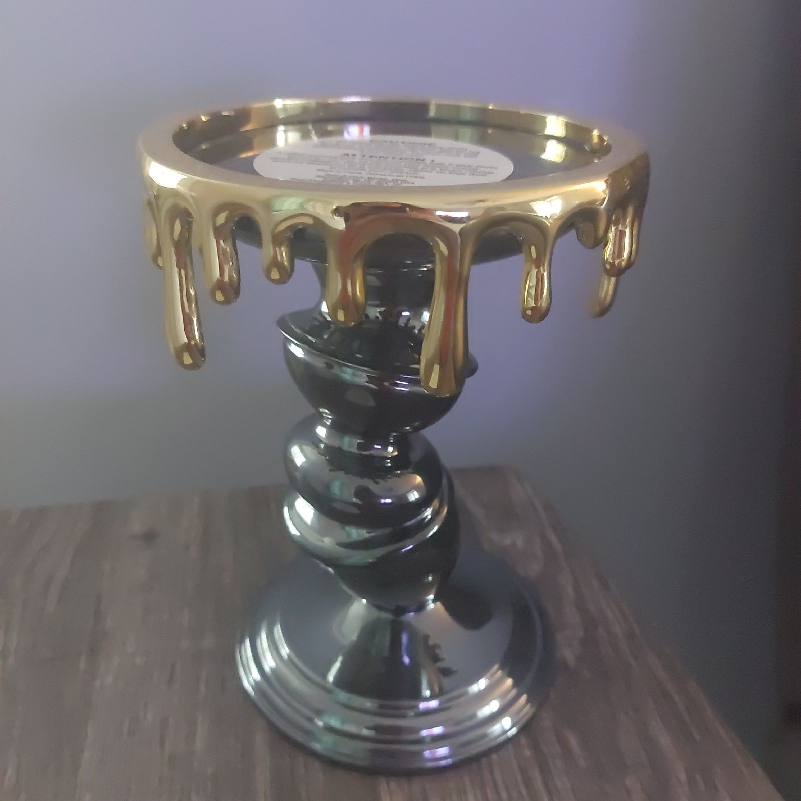 Candle pedestal/3 Wick candle