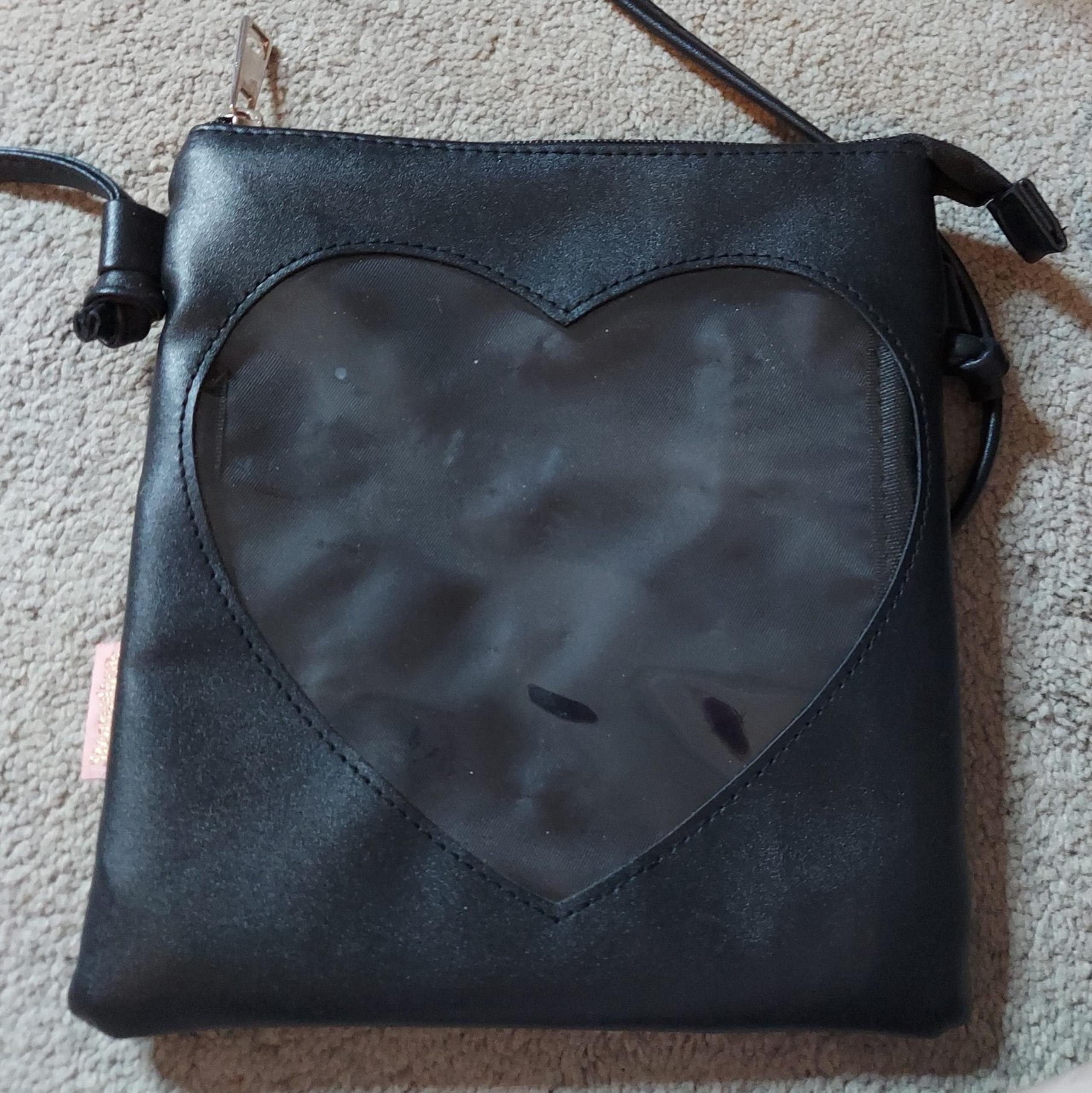 Crossbody Black Heart Ita bag