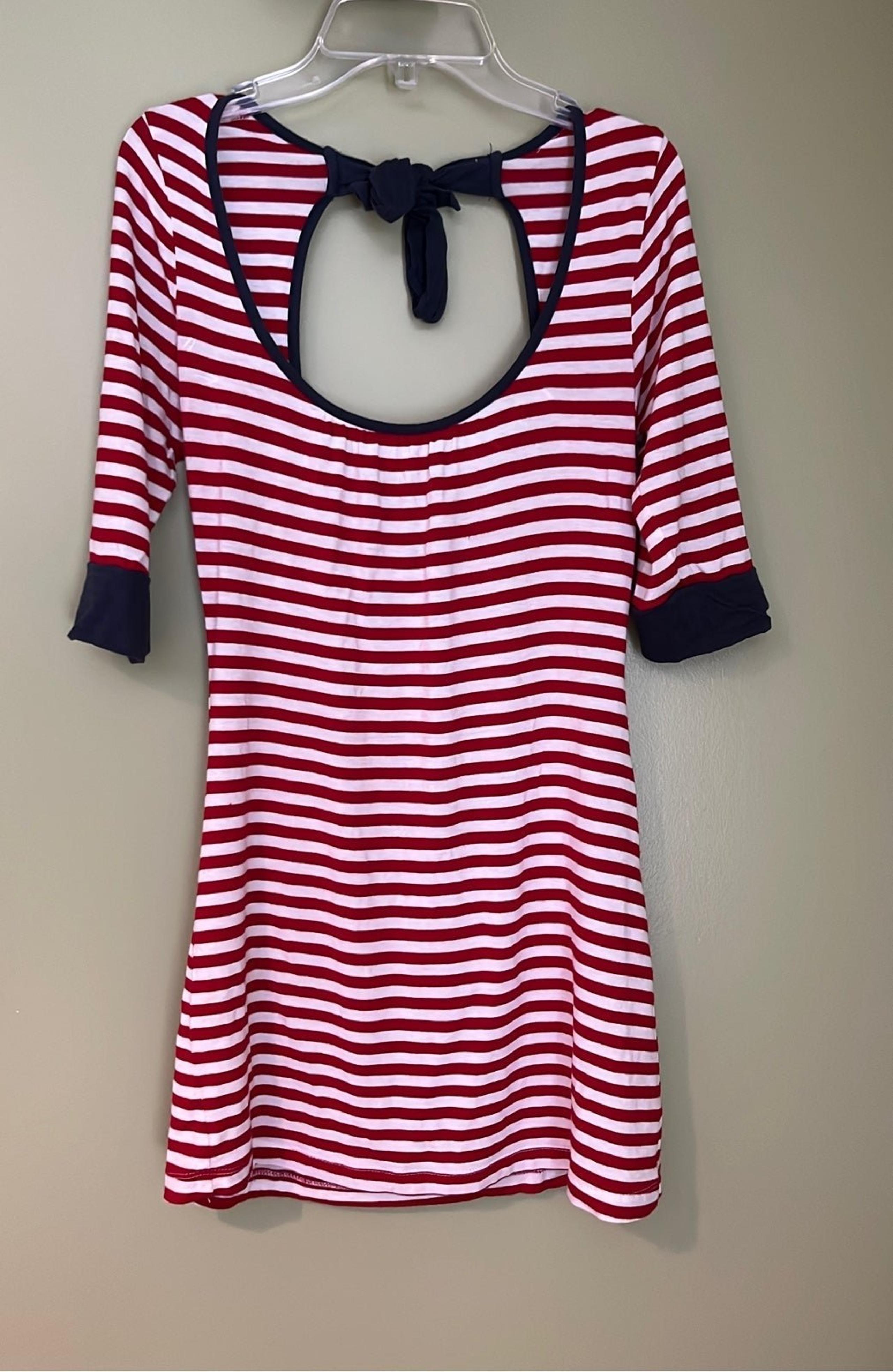 Independence Day / nautical red, white , & blue shirt Y2K- size M