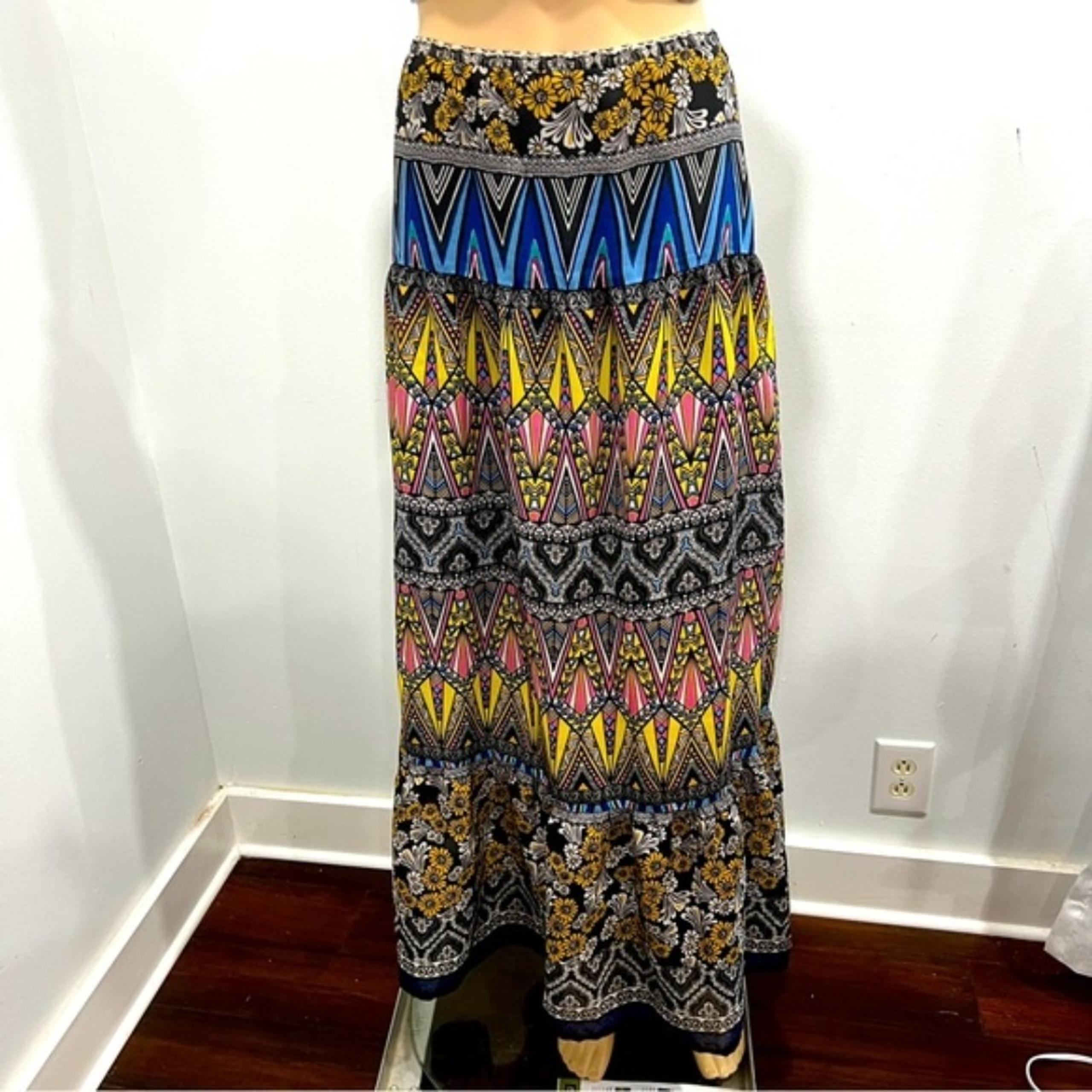 Bisou Bisou Maxi Tiered Skirt Women’s long Peasant Colorful Elastic Waist Size M