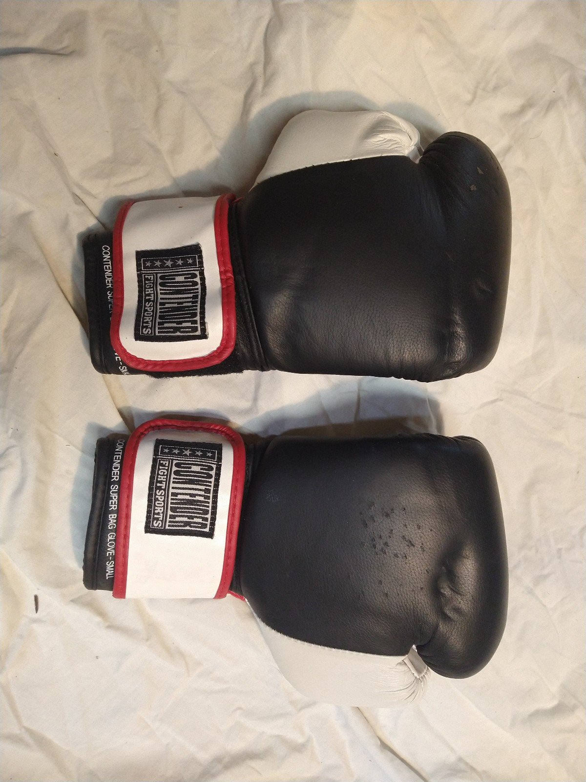 Contender boxing gloves
