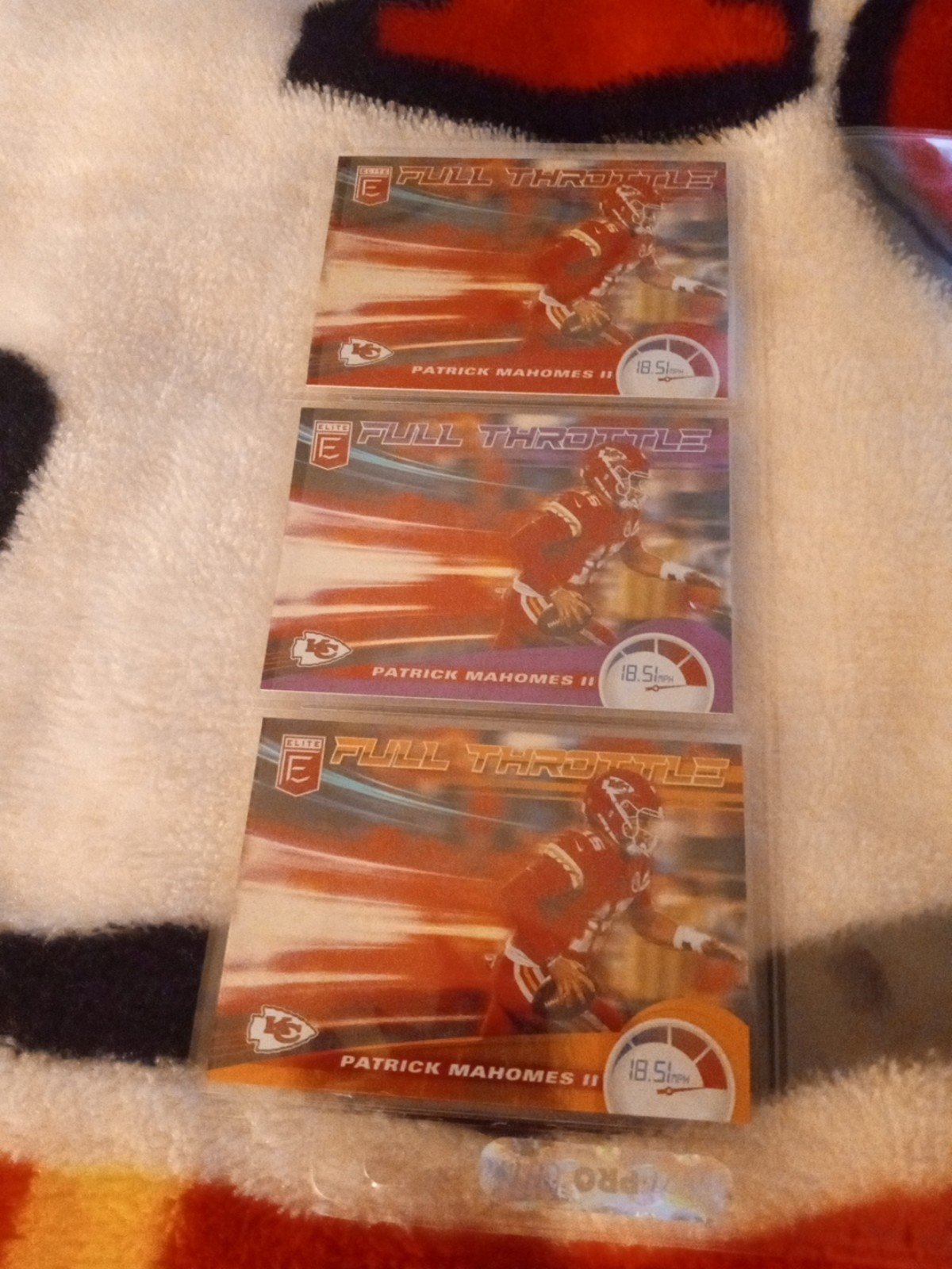 This lot includes (5) Patrick Mahomes II Full Throttle trading cards