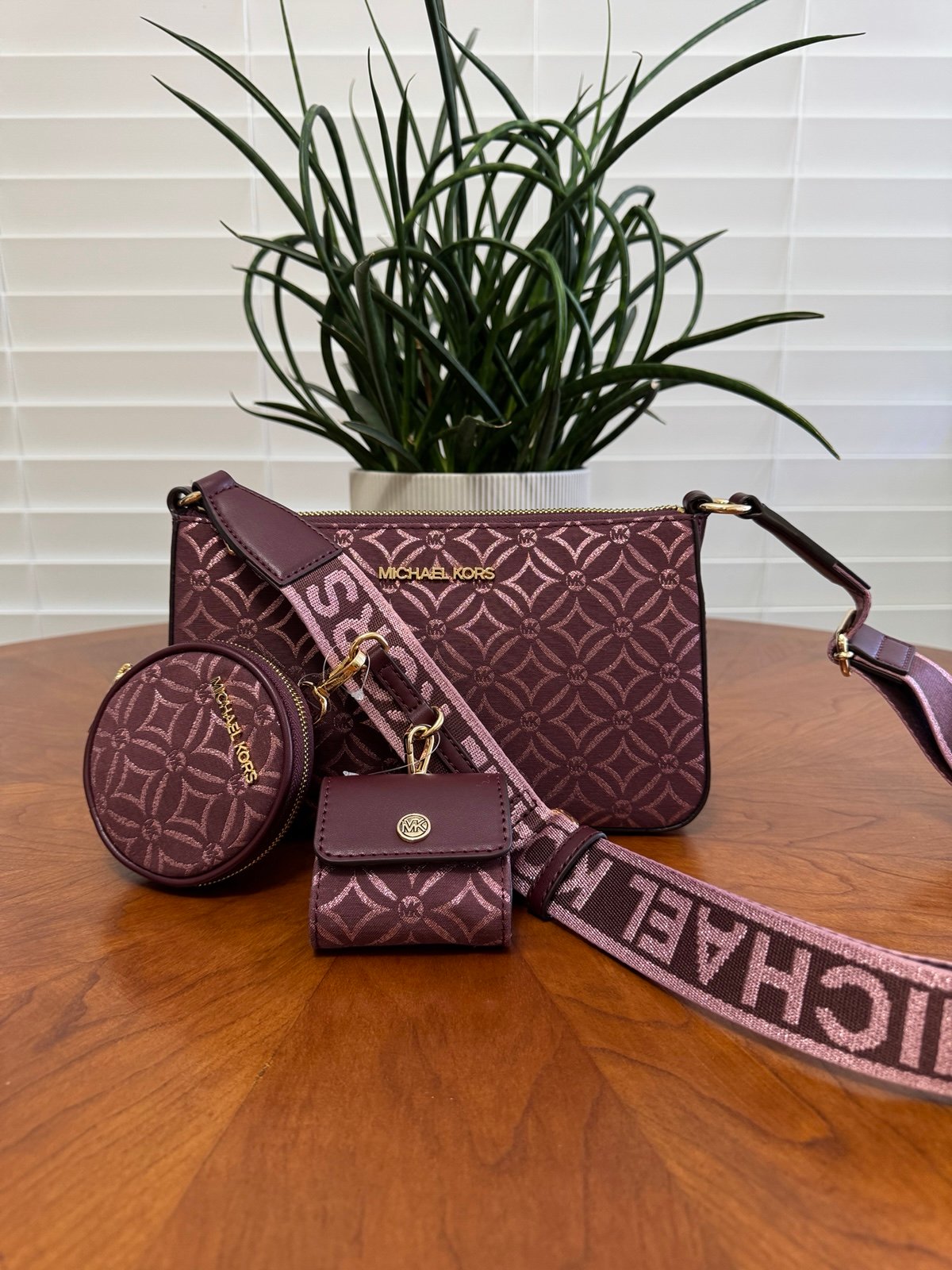 Michael Kors crossbody