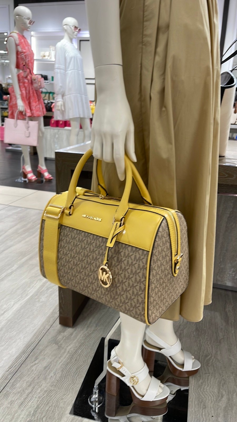 Michael Kors med Duffel Travel - Leather/Coated MICHAEL KORS TRAVEL 35S2GTFU2B