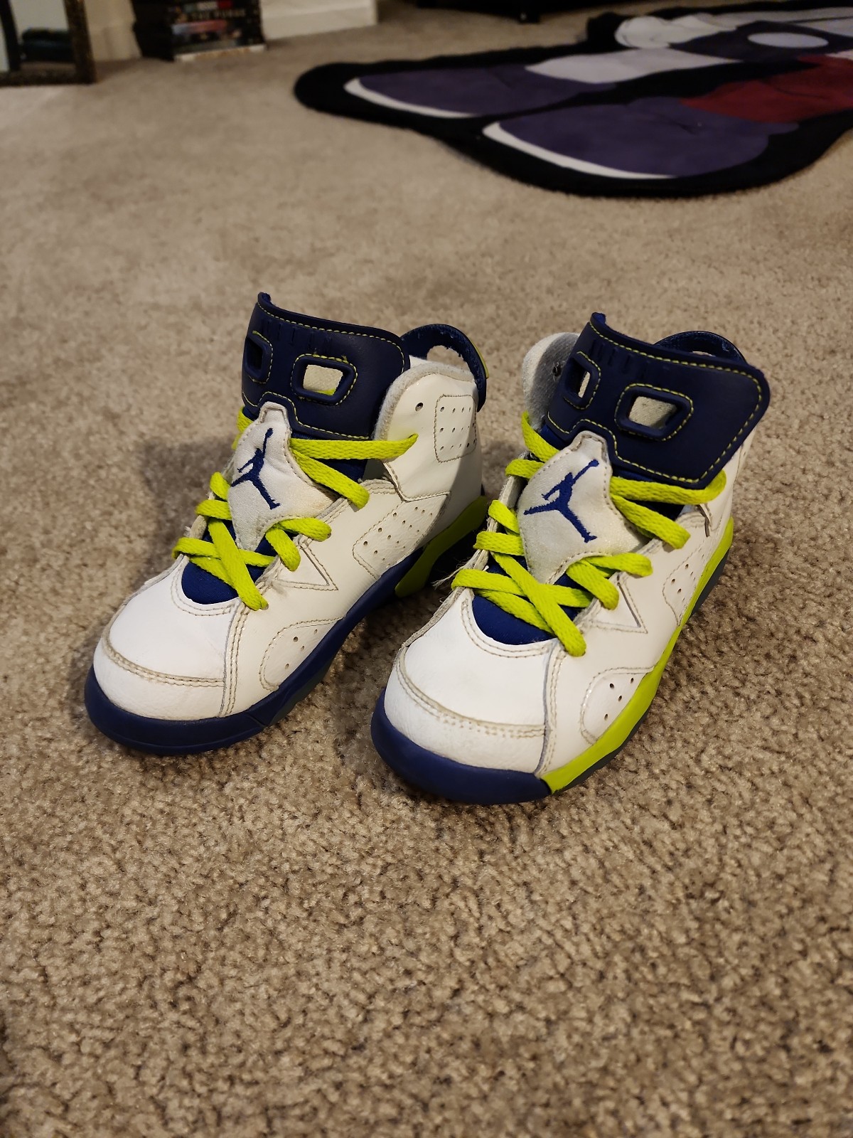Nike Air Jordan 6 Retro Fierce Green Kids size 12c