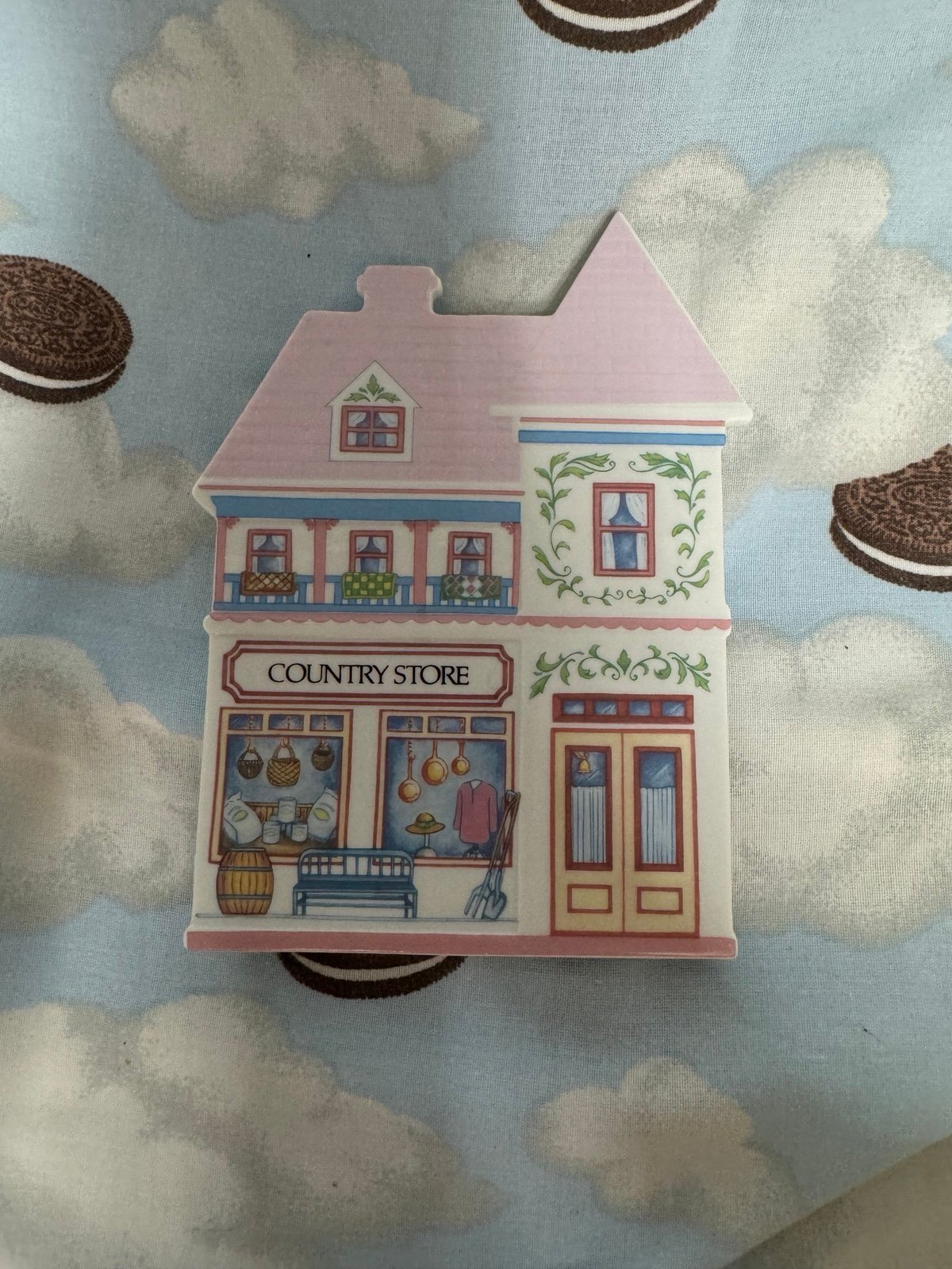 Lenox Village Country Store/House Trivet