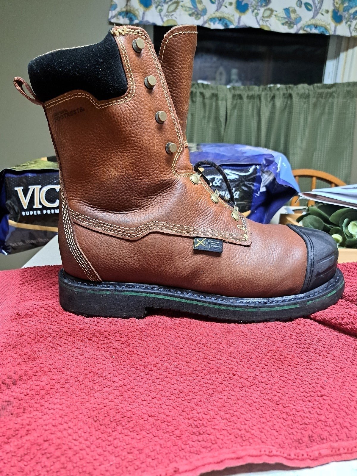 HYTEST SAFETY BOOTS sz 10.5