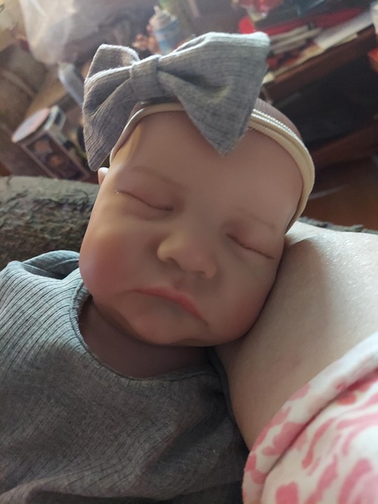 Lifelike 17-Inch Reborn Baby Girl Doll - Realistic Newborn Vinyl Baby