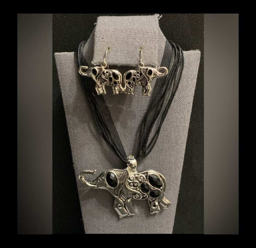 Elephant silver & Onyx pierced dangling earrings with matching necklace