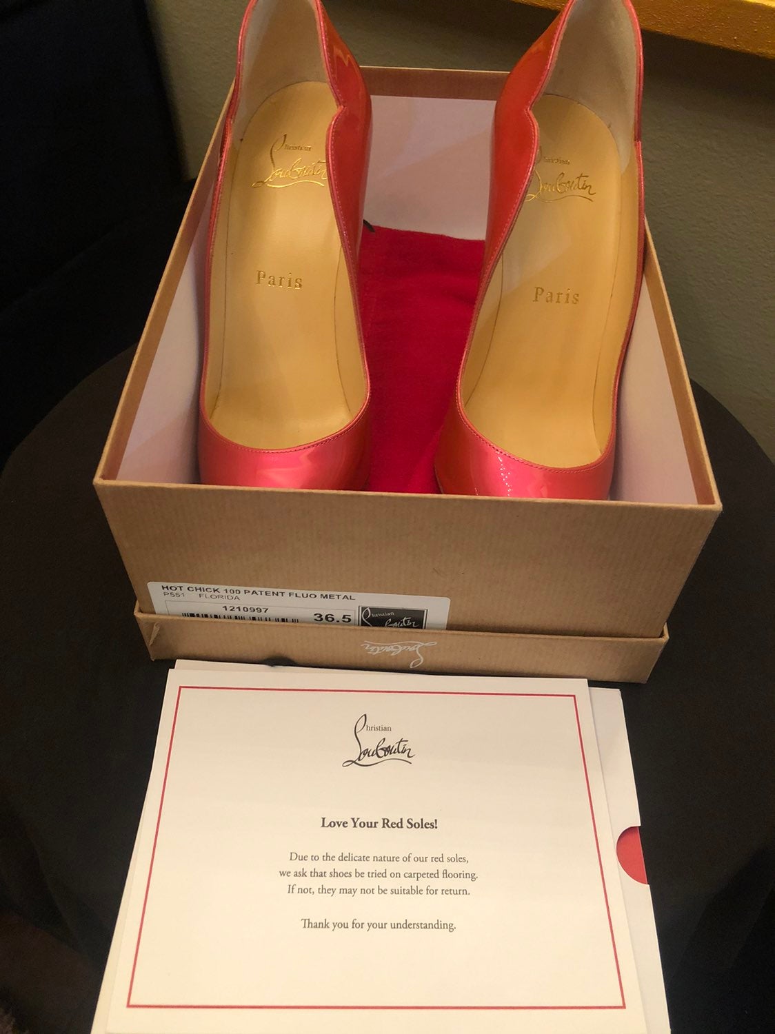 Louboutin hot chick patent fluo metal ne