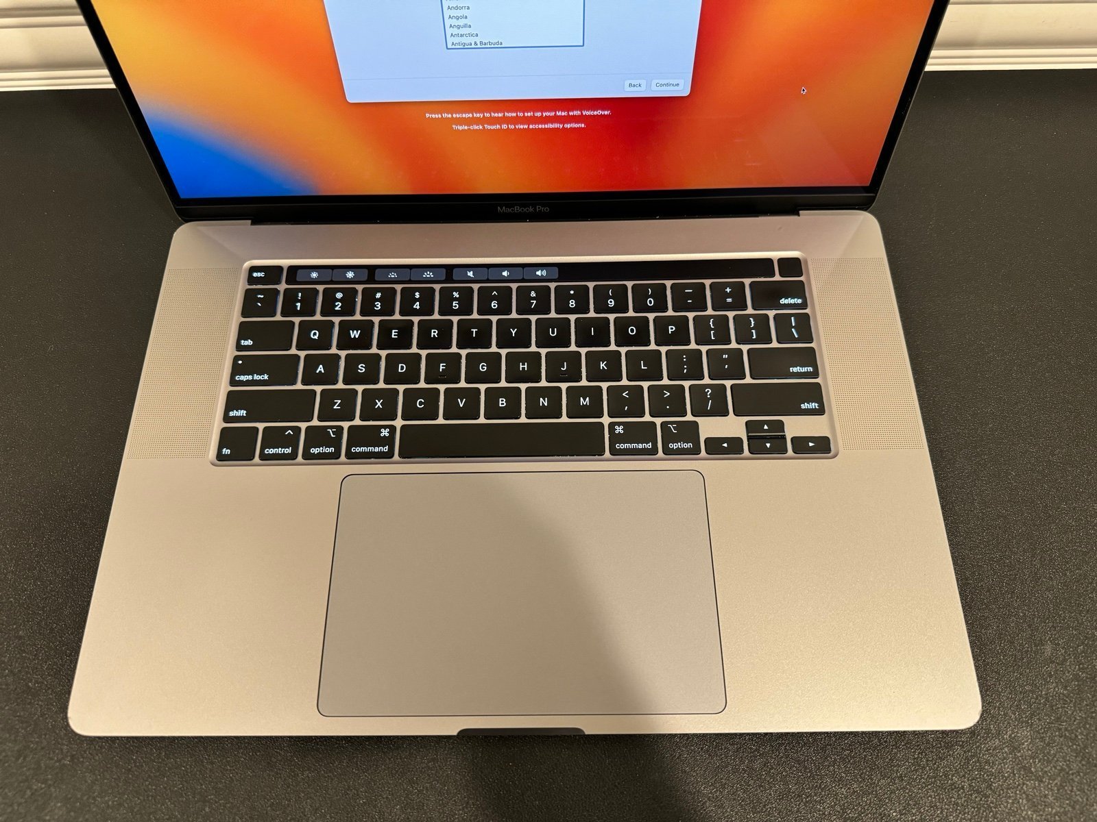 Apple MacBook Pro (16-inch, 16GB, 512GB)