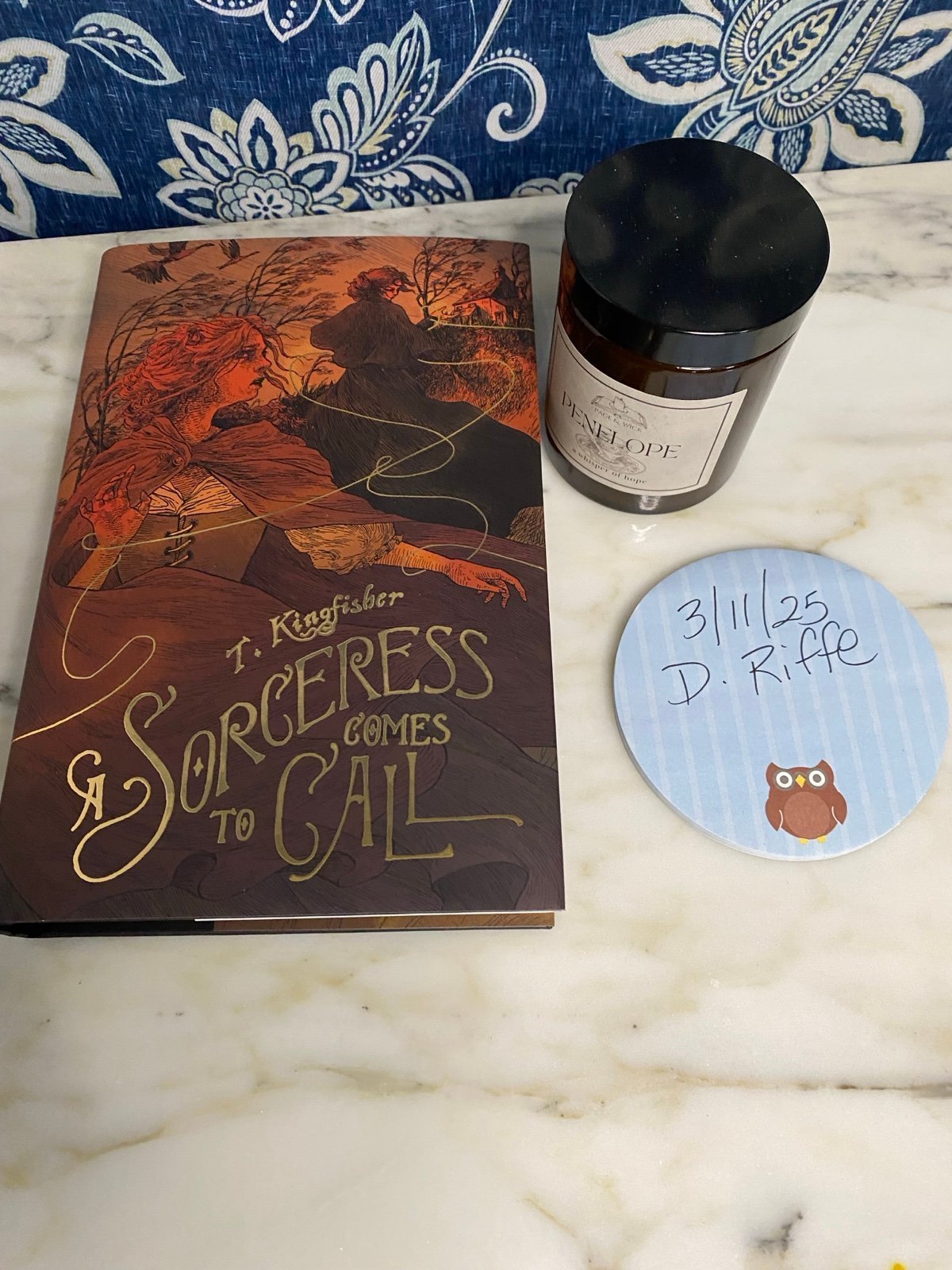 T. Kingfisher A Sorceress Comes to call Page & Wick edition & candle
