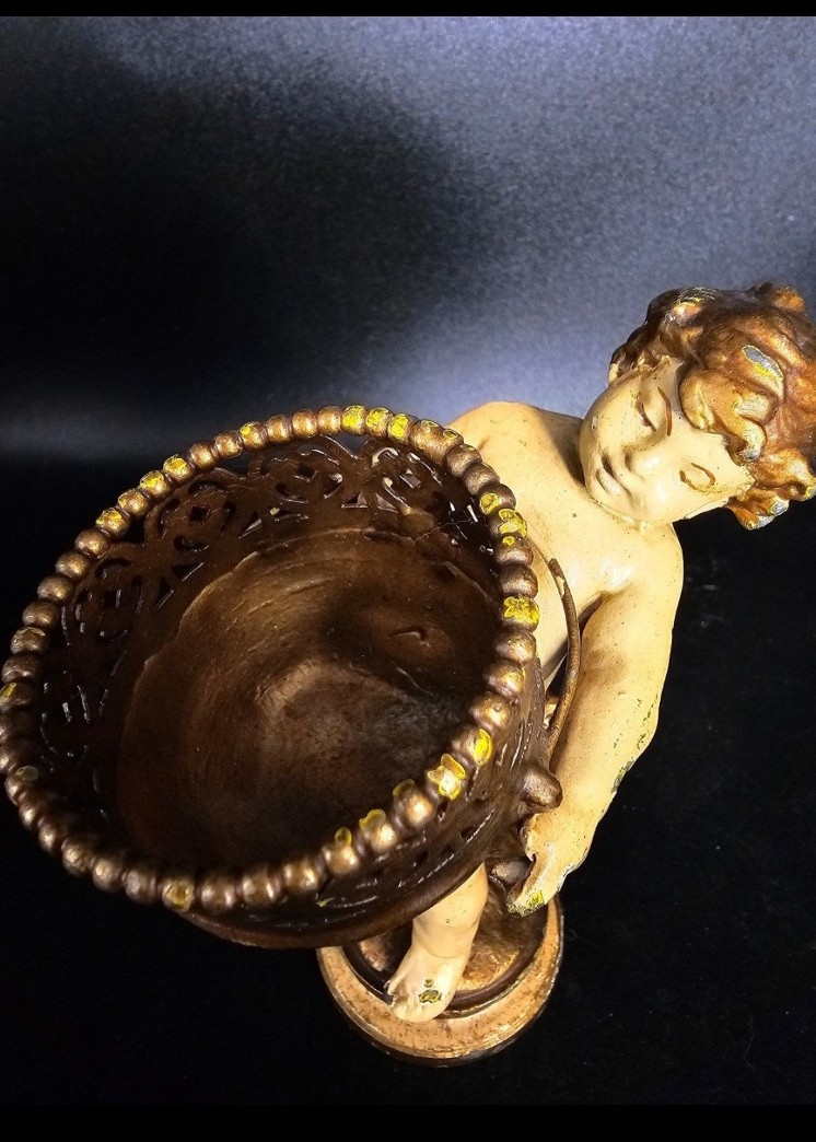 Art Deco/art nouveau brass/bronze cherub boys with a lighter and a basket - detail