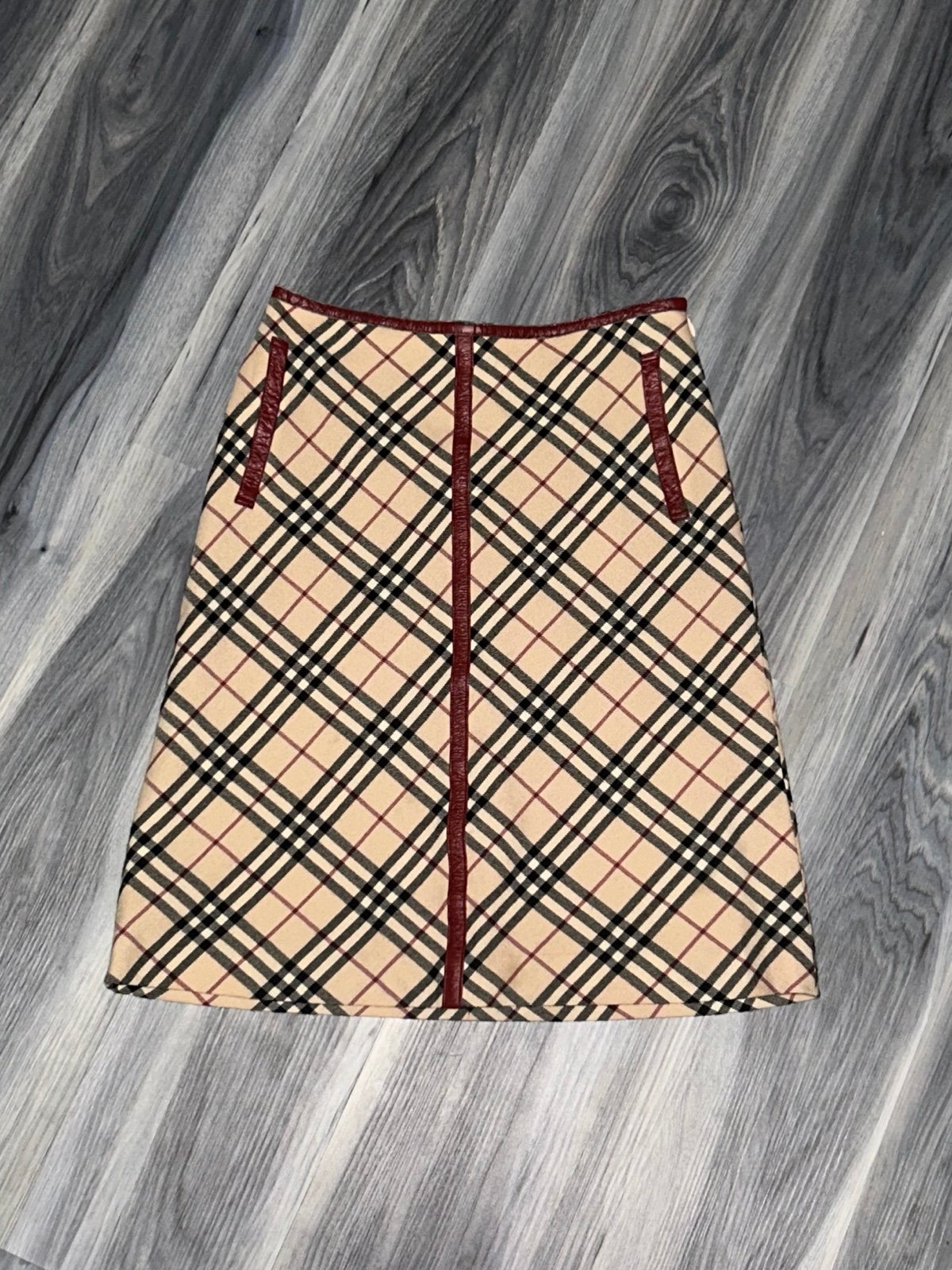burberry wool skirt