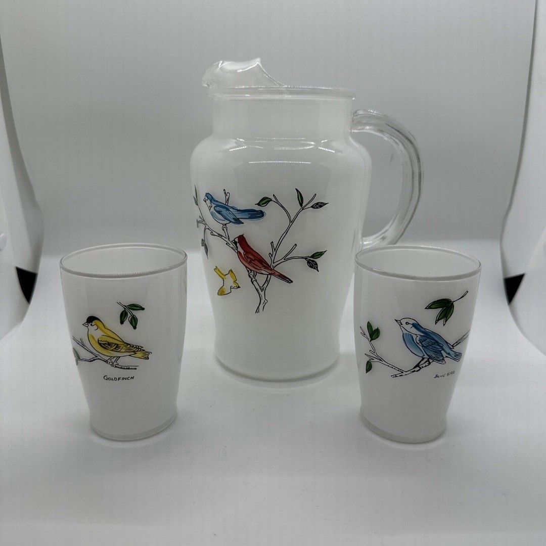 Vintage 1950s Bartlett Collins Feathered Birds Milk Glass Pitcher With Glasses