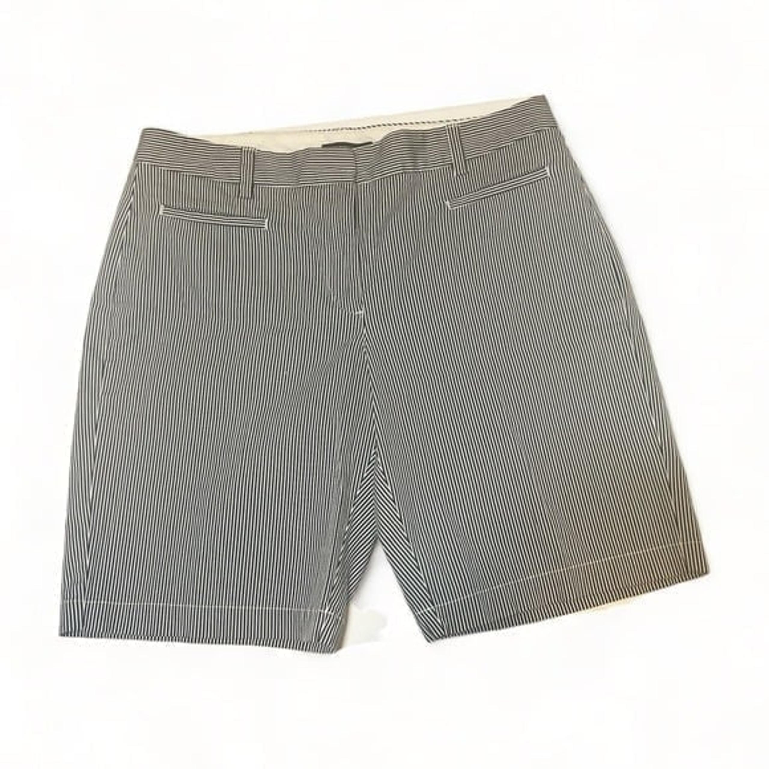 Lands End Fit 2 Me Women Size 10 Dark Navy Pinstripe Pocket Bermuda Shorts