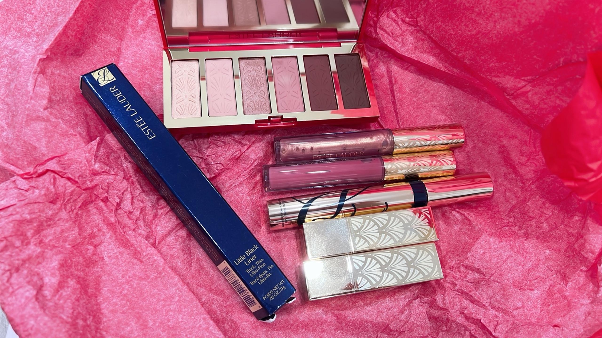Estee Lauder Make Up set