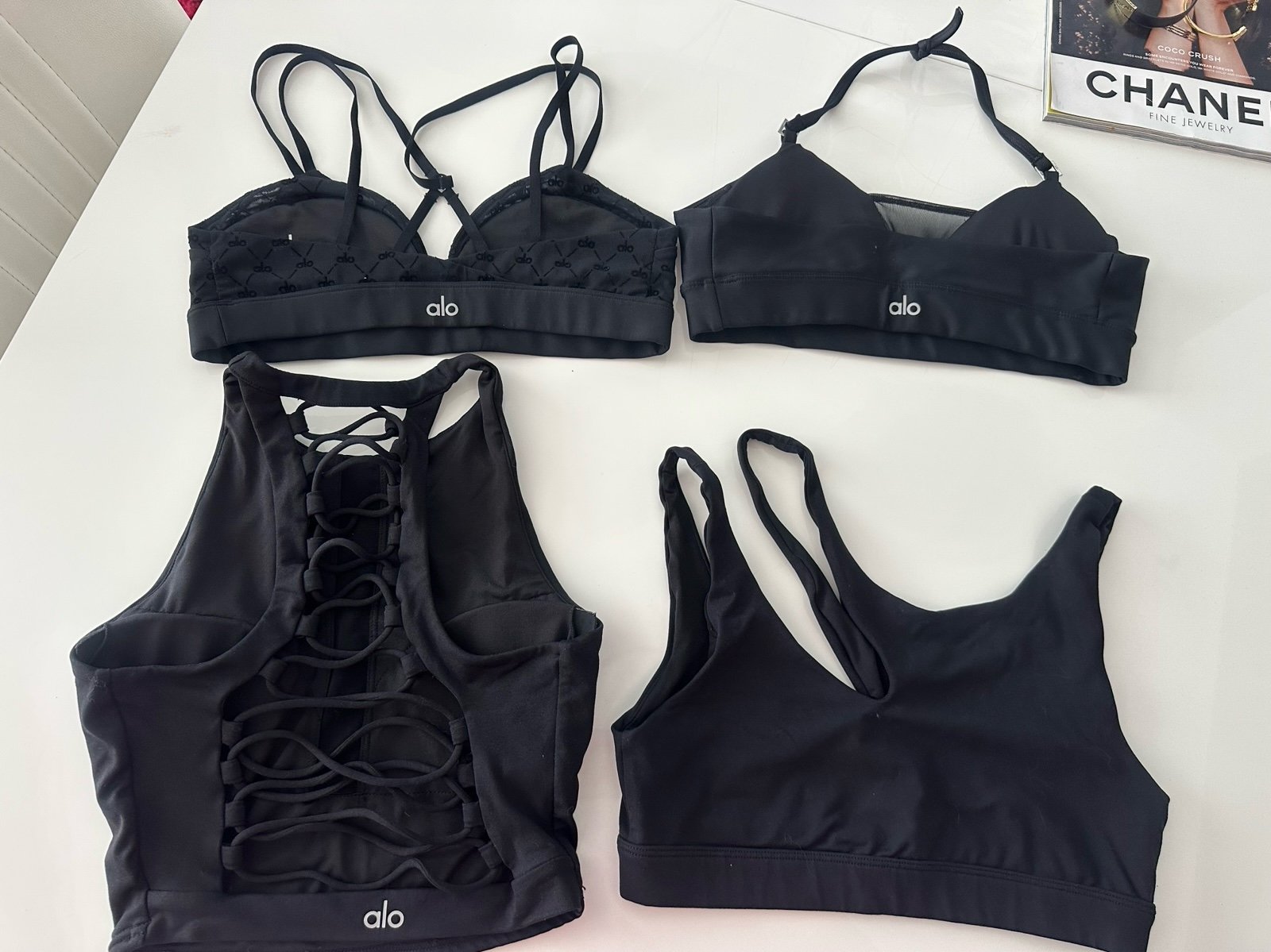Alo 4 Sports Bras - Dm me