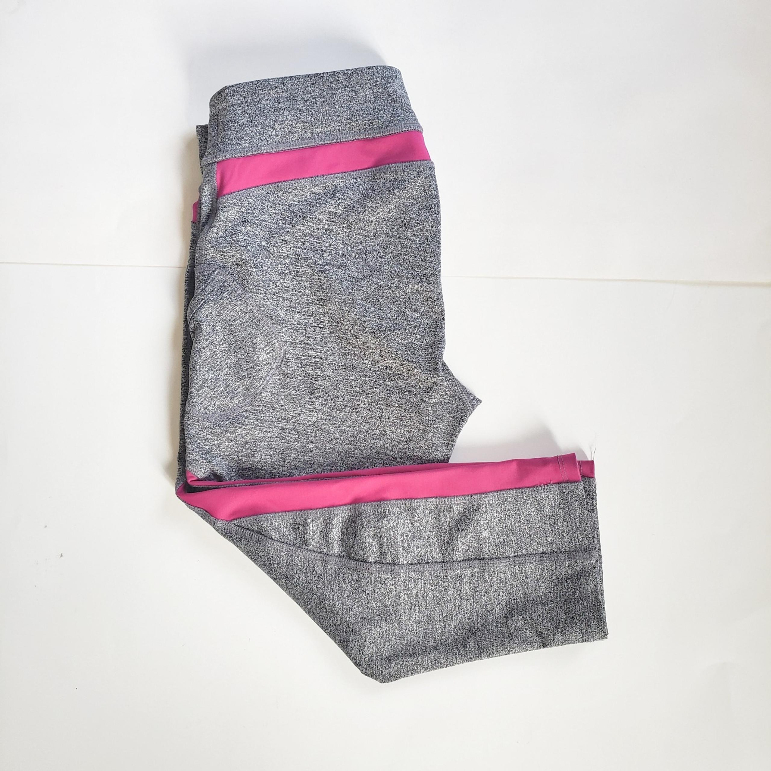 Forever 21 Athletic Capri Leggings Grey Magenta Size S