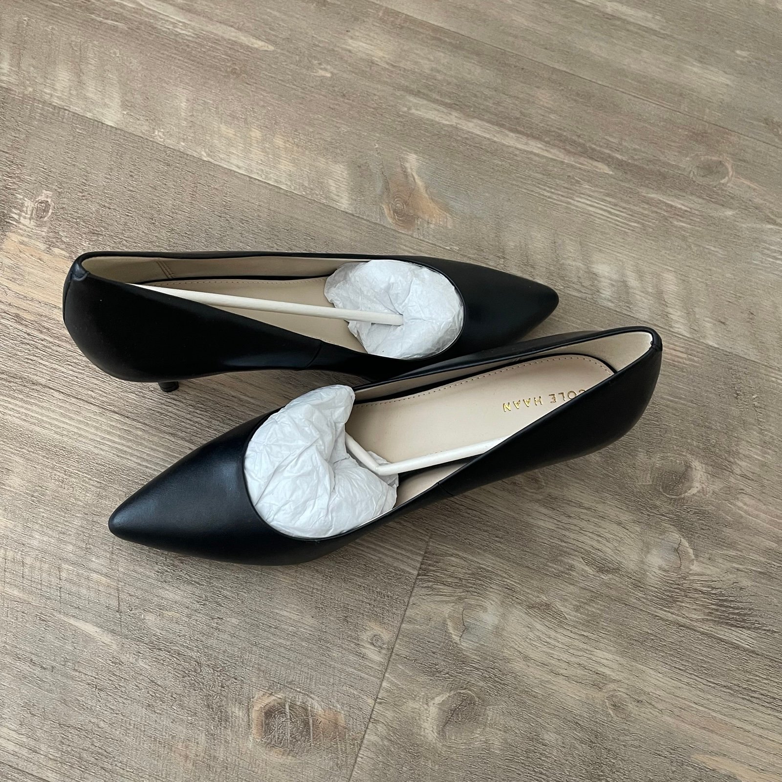 Cole Haan black leather pumps heels women’s shoes size 9.5, brand new! Must see!