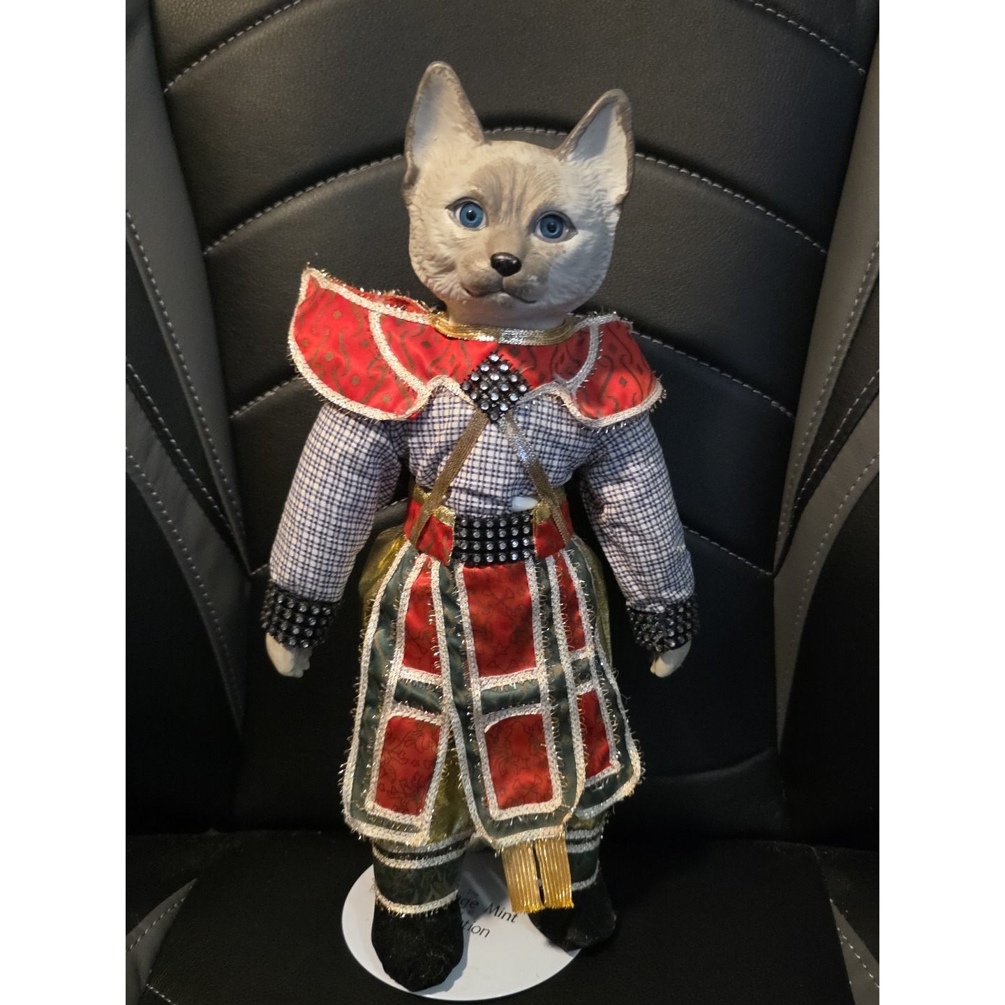 1994 HERITAGE MINT porcelain samurai Uniform cat Collectible figurine 14 Stand